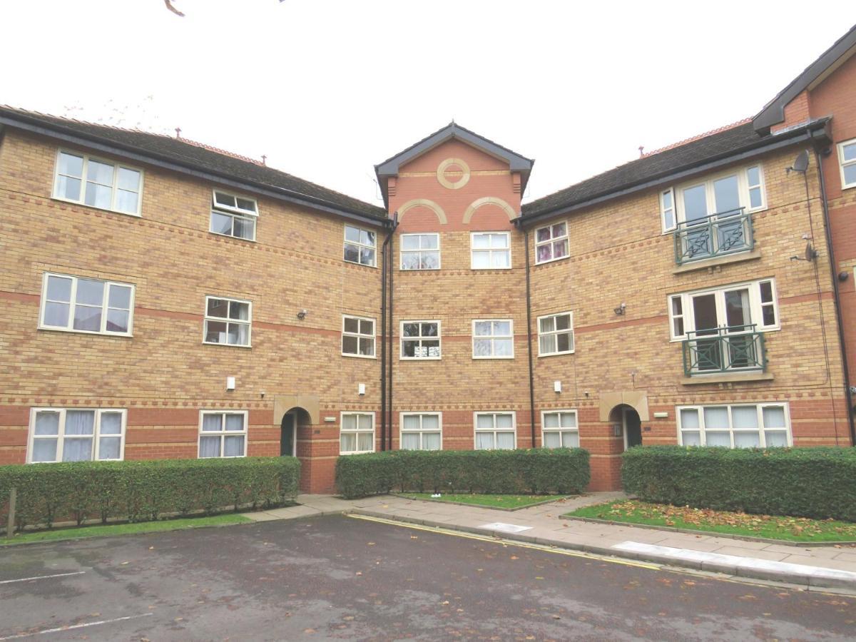 The Court II Apartment Liverpool Bagian luar foto